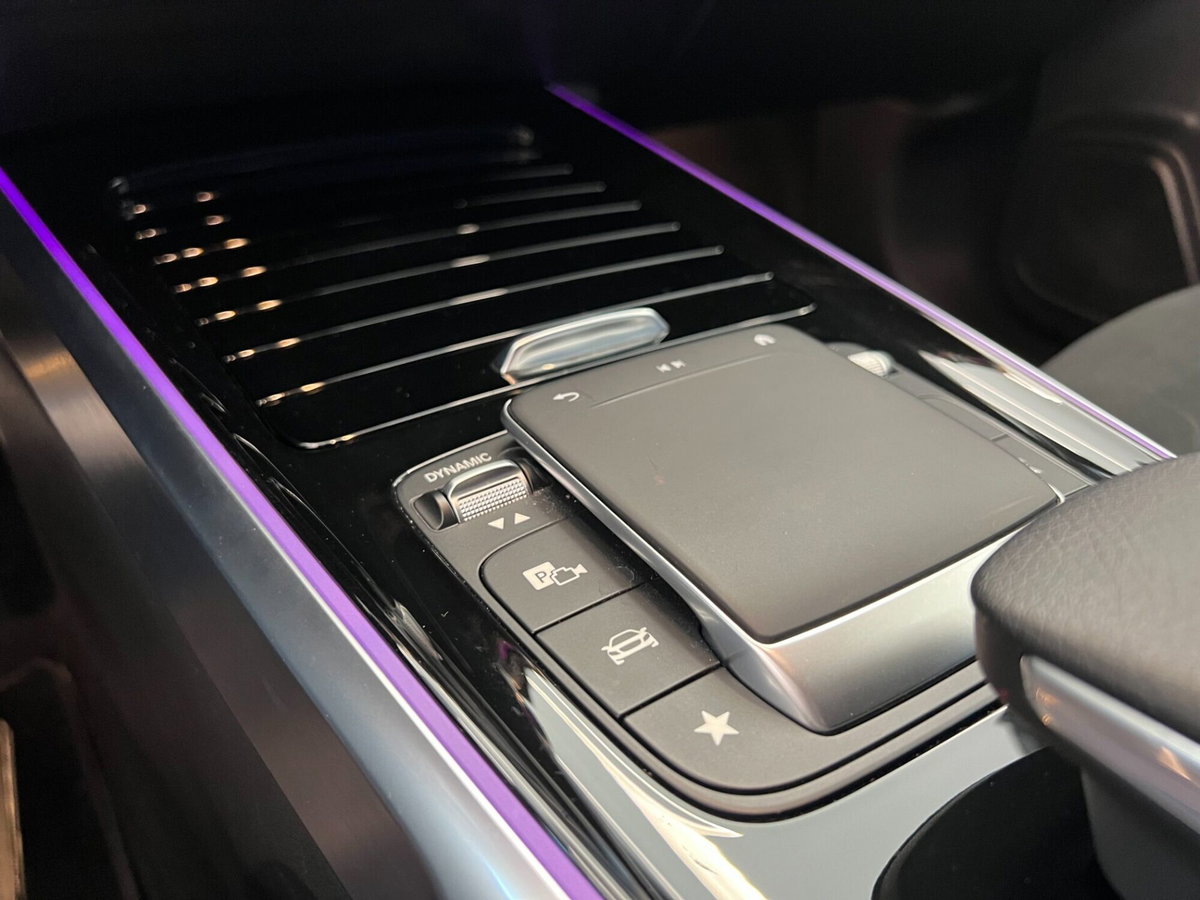 Mercedes-Benz GLB 200 d Automatic Premium (15)