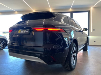 Jaguar F-Pace 2.0 D 204 CV AWD aut. R-Dynamic SE (3)