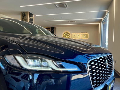 Jaguar F-Pace 2.0 D 204 CV AWD aut. R-Dynamic SE (7)