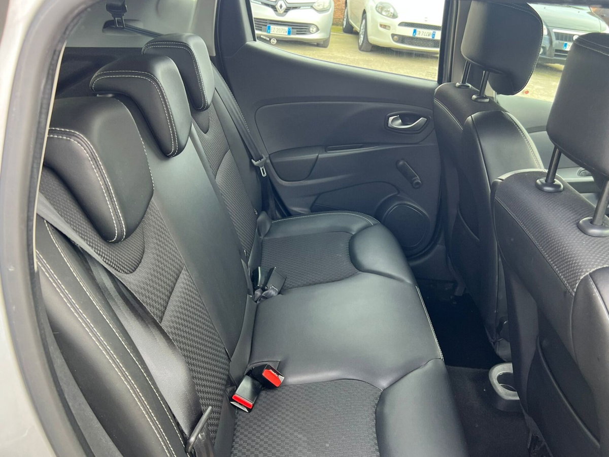 Renault Clio dCi 8V 90 CV EDC 5 porte Moschino Zen (13)