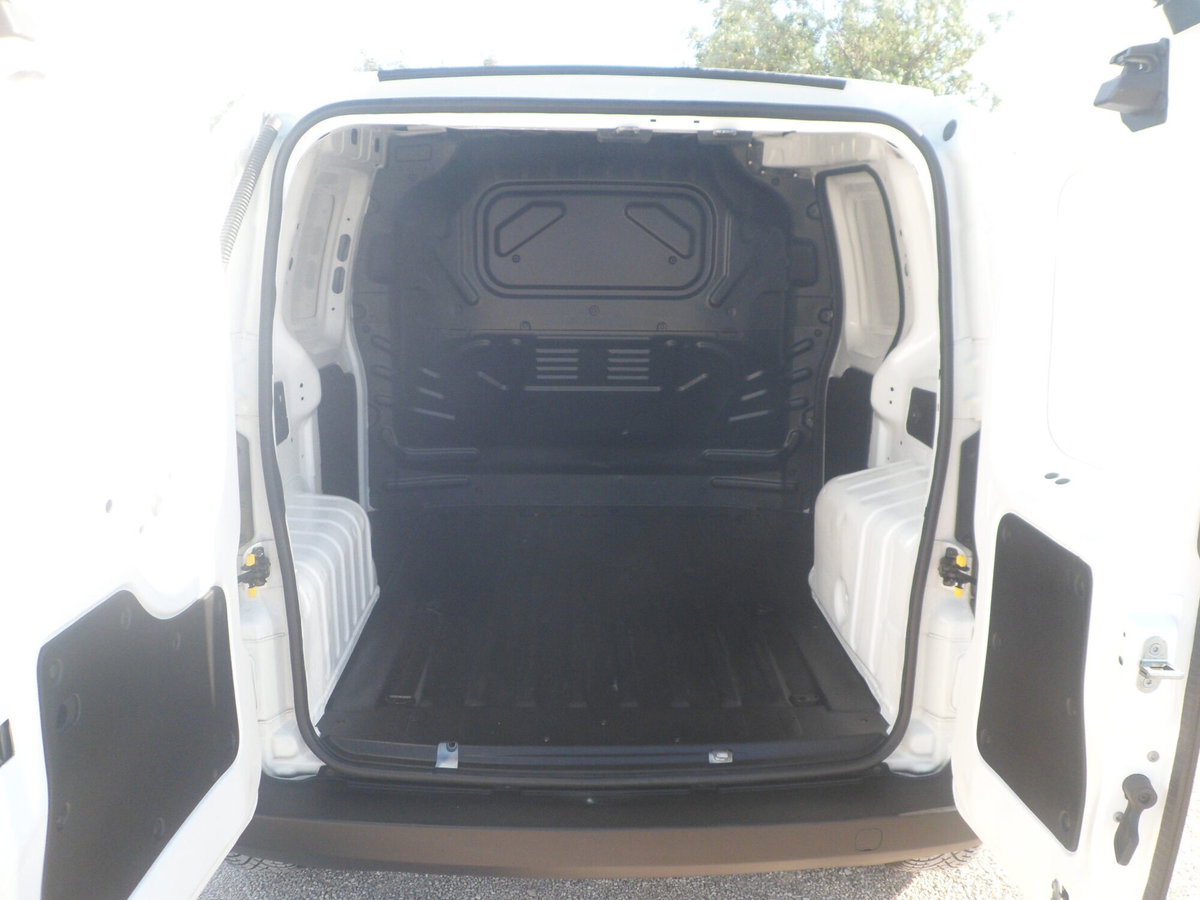 Fiat Fiorino 1.3 MJT 95CV Furgone (7)