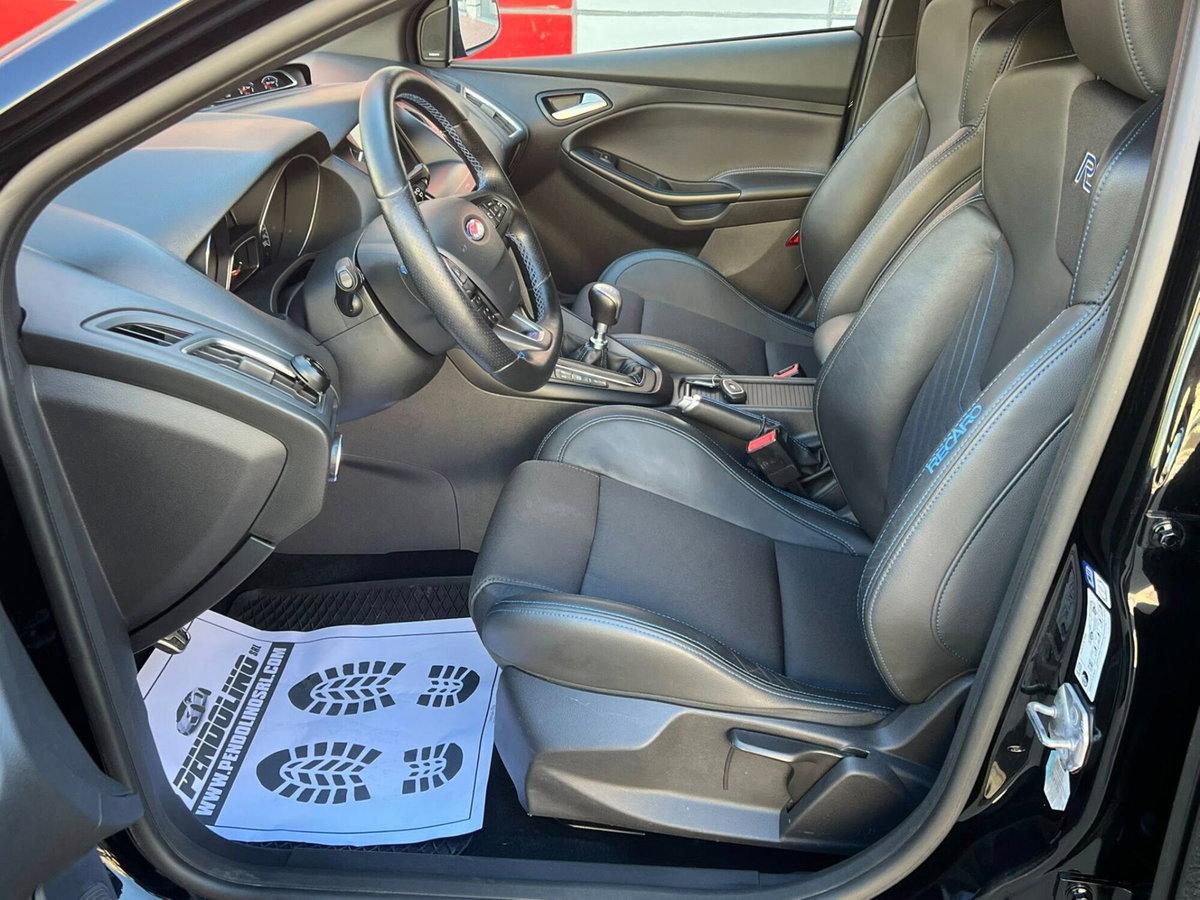 Ford Focus 2.3 350 CV AWD RS (10)