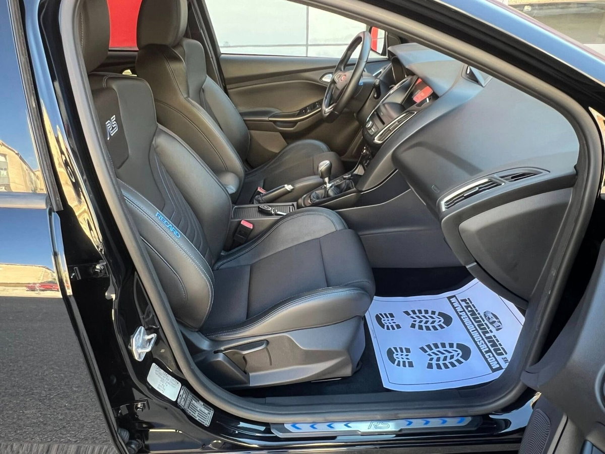 Ford Focus 2.3 350 CV AWD RS (13)