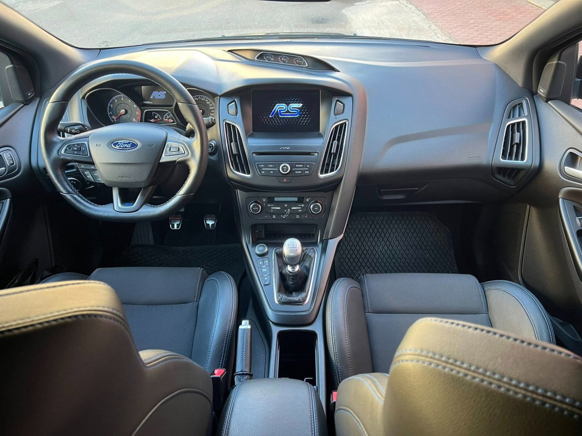 Ford Focus 2.3 350 CV AWD RS (16)