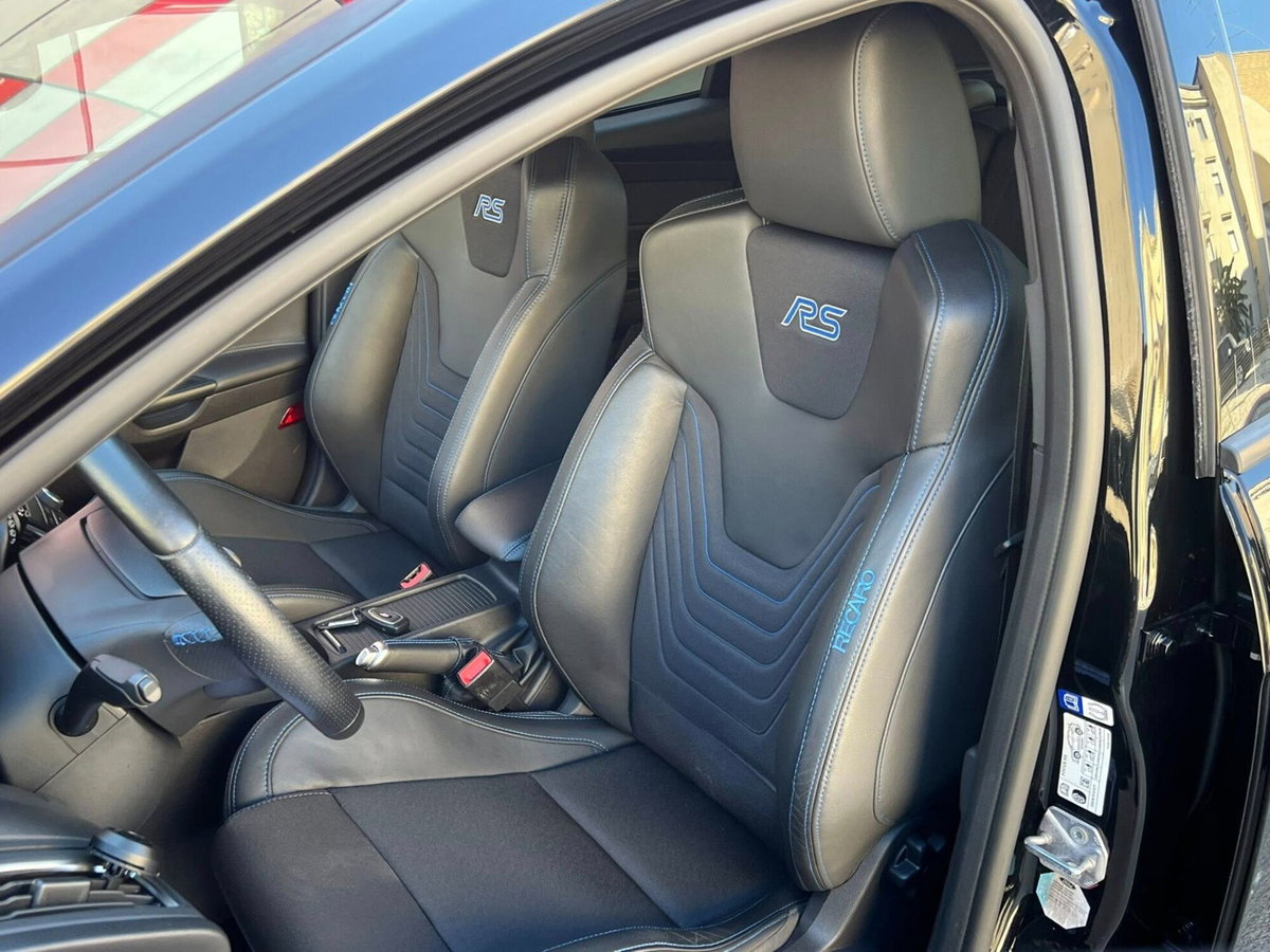 Ford Focus 2.3 350 CV AWD RS (17)