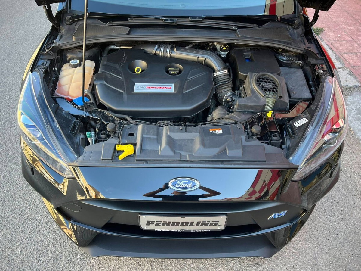 Ford Focus 2.3 350 CV AWD RS (9)