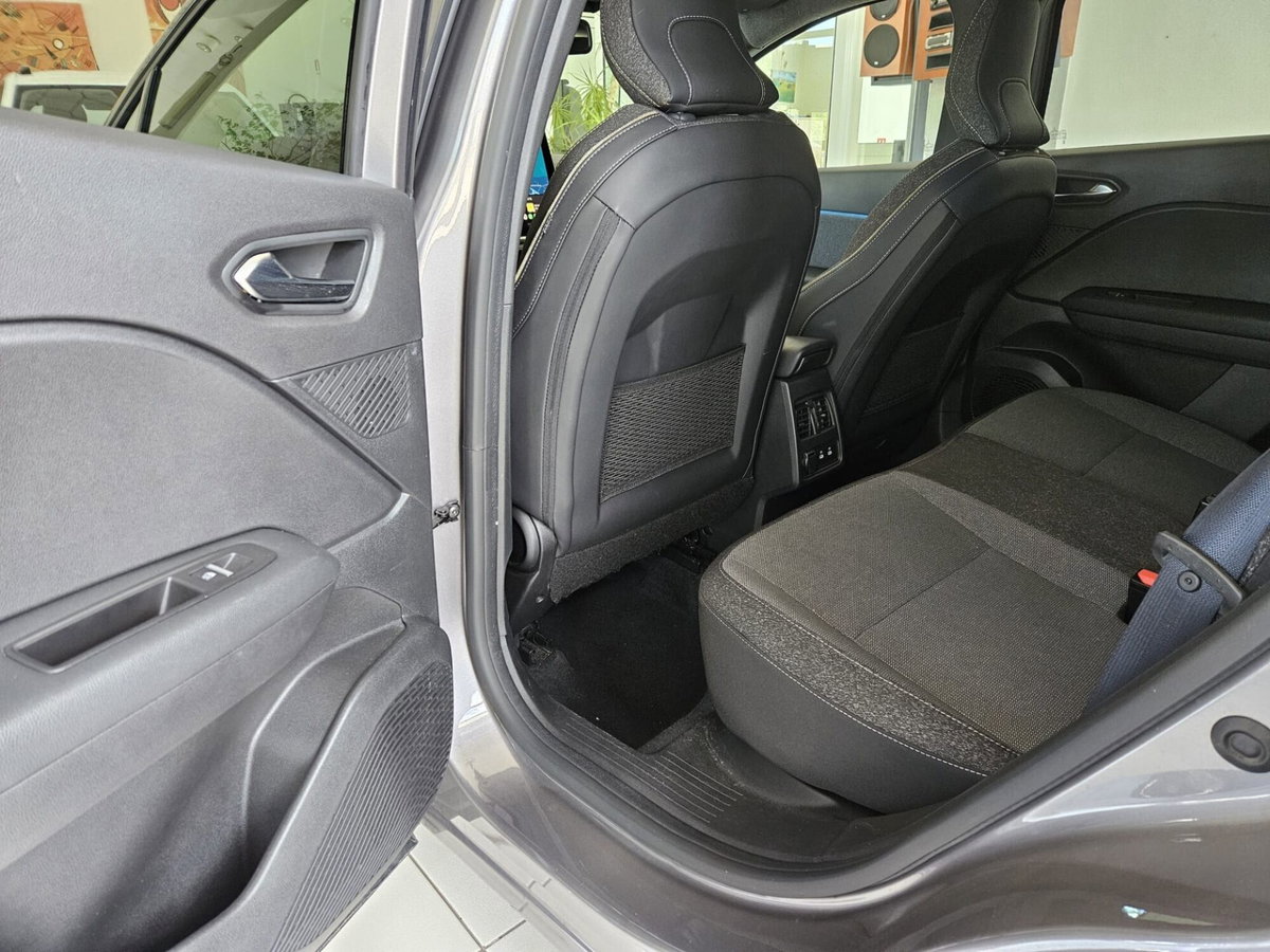 Renault Captur TCe 90 CV Techno (17)