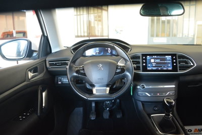 Peugeot 308 SW BlueHDi 130 S&S Business (17)