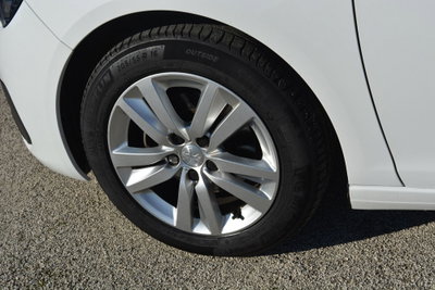 Peugeot 308 SW BlueHDi 130 S&S Business (4)