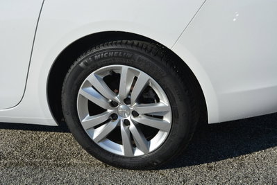 Peugeot 308 SW BlueHDi 130 S&S Business (5)