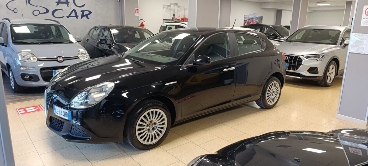 Alfa Romeo Giulietta 1.4 Turbo Distinctive Gpl 120cv E6 (2)
