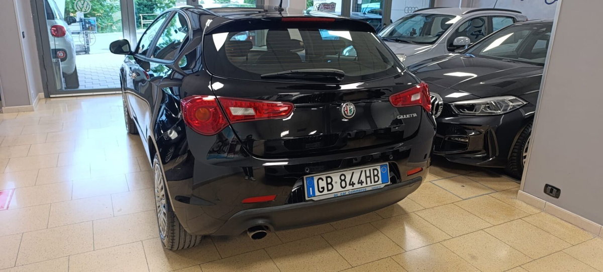 Alfa Romeo Giulietta 1.4 Turbo Distinctive Gpl 120cv E6 (4)