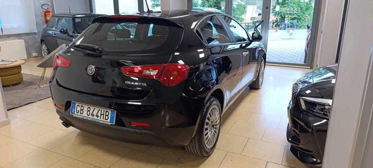 Alfa Romeo Giulietta 1.4 Turbo Distinctive Gpl 120cv E6 (6)
