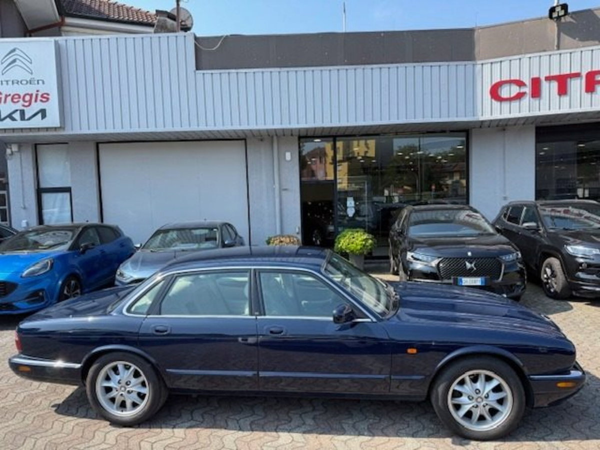 Jaguar XJ 4.0 cat Executive (10)