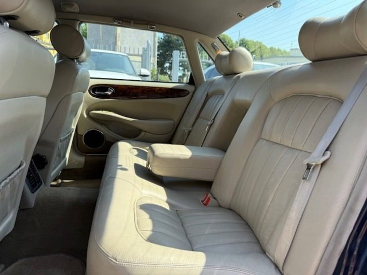 Jaguar XJ 4.0 cat Executive (15)