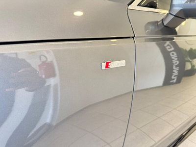 Audi A4 Avant 2.0 TDI 190 CV S tronic quattro edition (9)