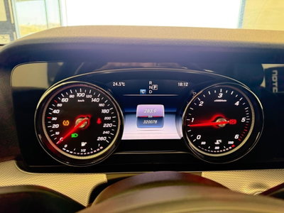 Mercedes-Benz Classe E 220 d Auto Premium Plus (13)