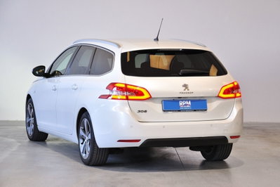Peugeot 308 SW BlueHDi 130 S&S EAT8 Allure Pack (5)