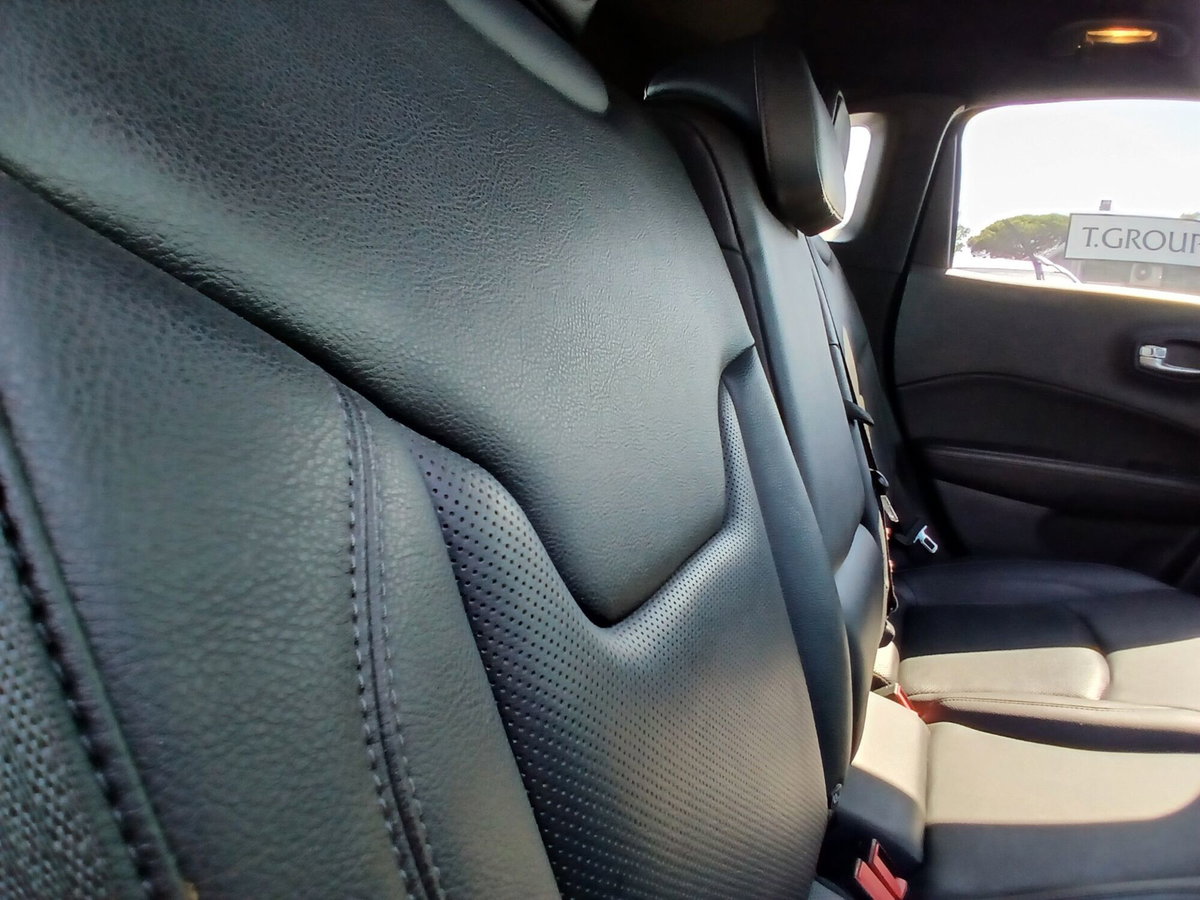 Jeep Compass 1.3 Turbo T4 2WD Business (18)
