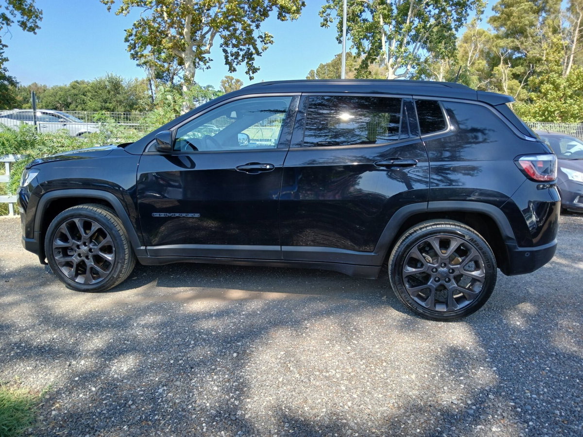 Jeep Compass 1.3 Turbo T4 2WD Business (2)
