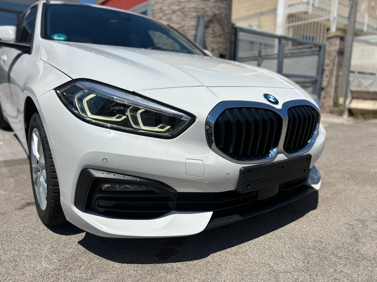 BMW Serie 1 116d 2.0 116CV cat 5 porte Attiva DPF (5)
