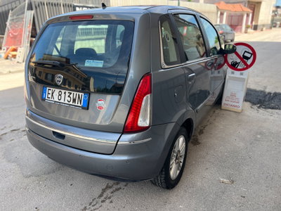 Lancia Musa 1.3 Mjt 95 CV DFN Diva (4)