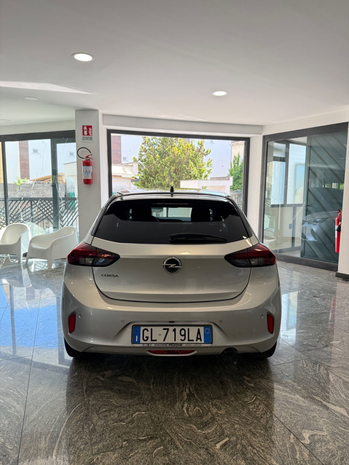 Opel Corsa 1.2 Edition (3)