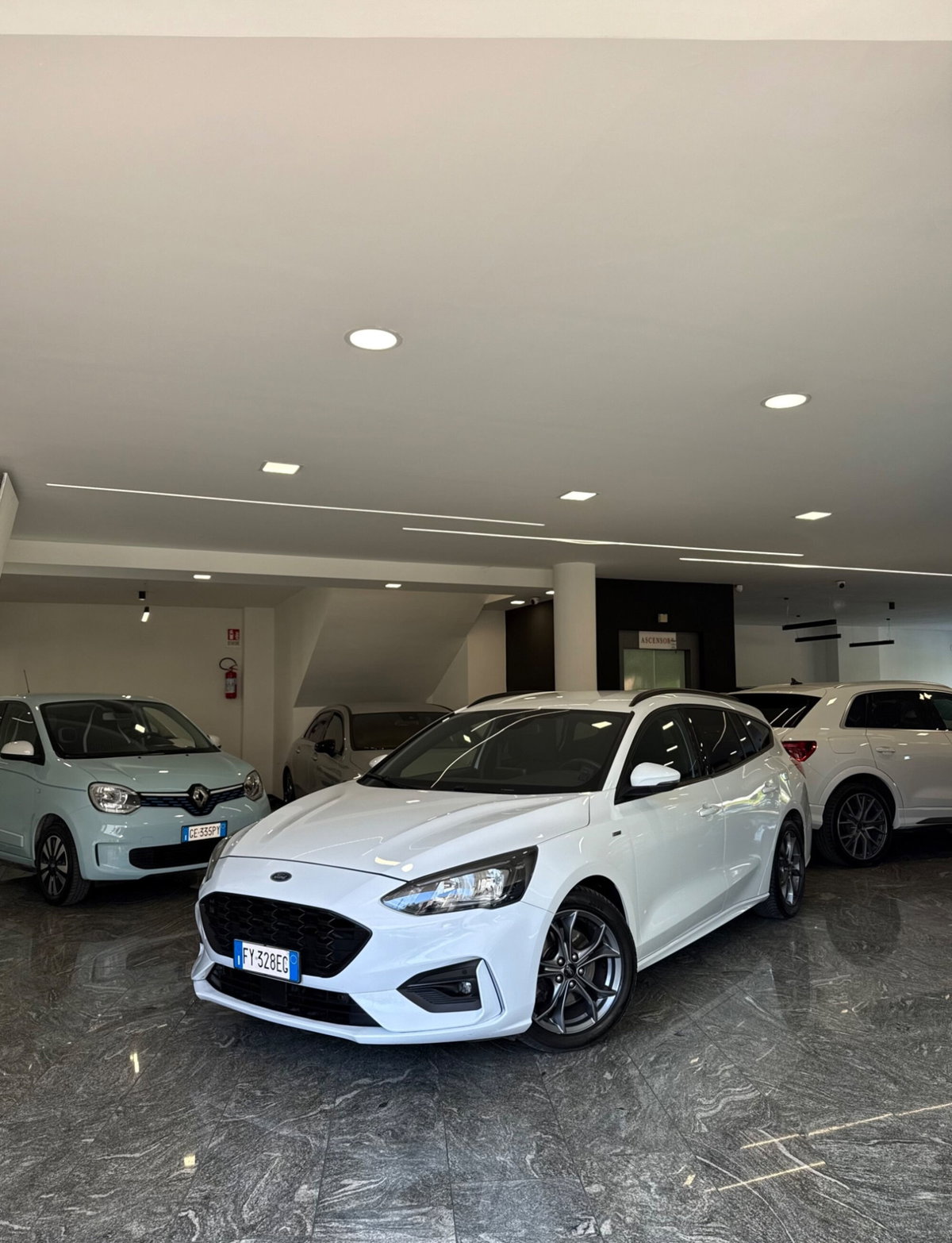 Ford Focus Station Wagon 1.5 TDCi 120 CV Start&Stop Pow. SW ST Line Business