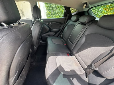 Hyundai ix35 1.7 CRDi 2WD Xpossible (10)
