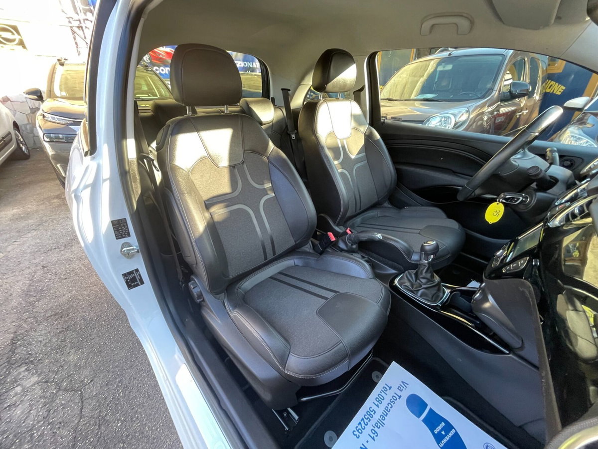 Opel Adam 1.4 87 CV GPL Tech Black Jack (2)