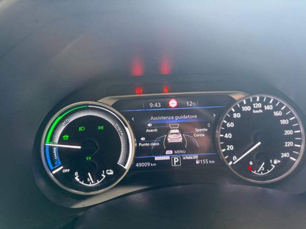 Nissan Juke 1.6 hev N-Connecta (11)