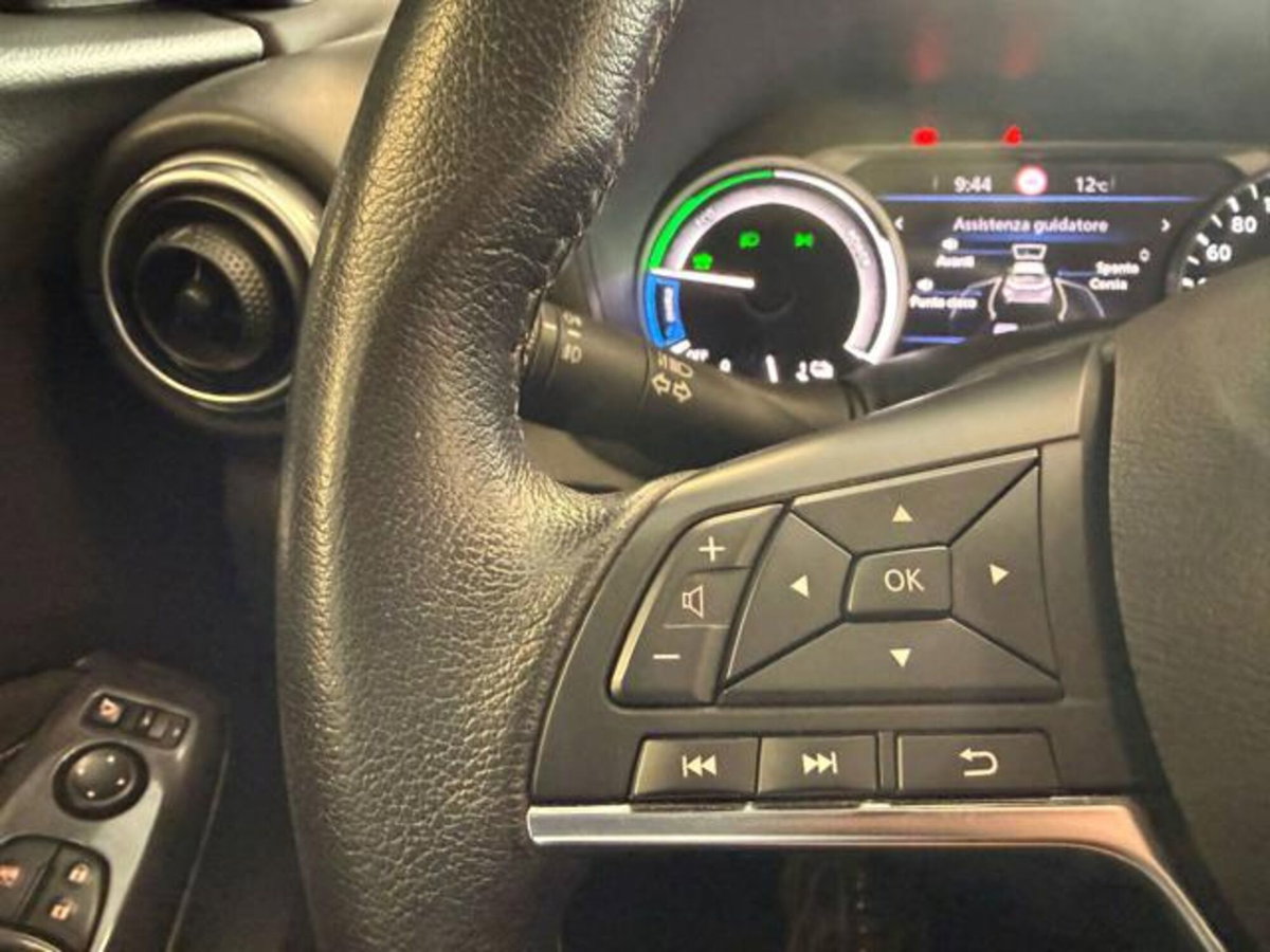 Nissan Juke 1.6 hev N-Connecta (16)