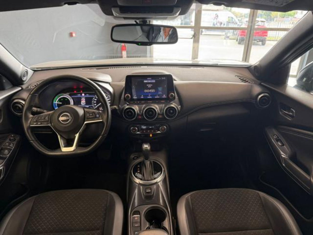 Nissan Juke 1.6 hev N-Connecta (17)