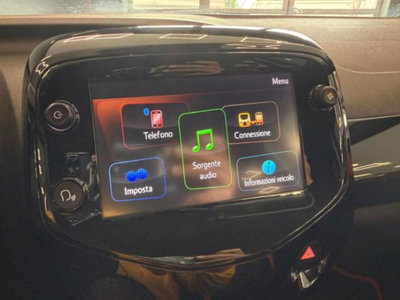 Toyota Aygo Connect 1.0 VVT-i 72 CV 5 porte x-cite (14)