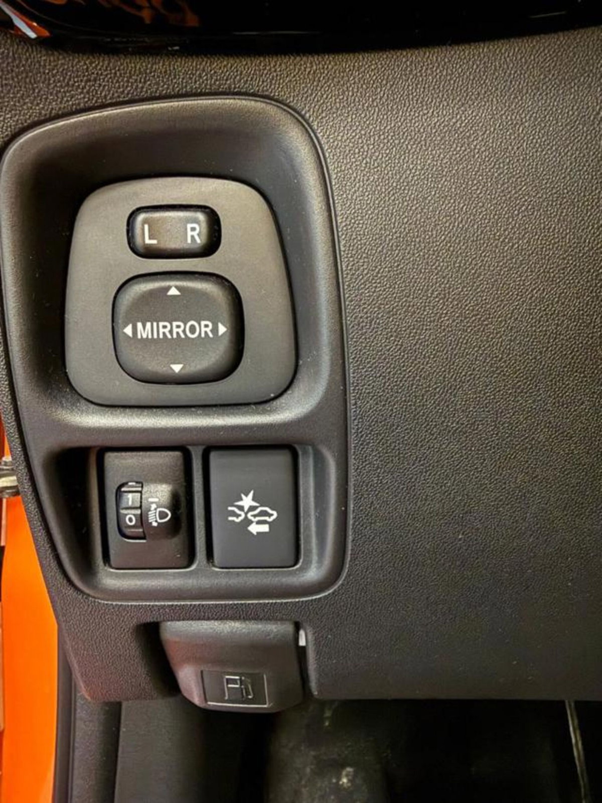 Toyota Aygo Connect 1.0 VVT-i 72 CV 5 porte x-cite (19)