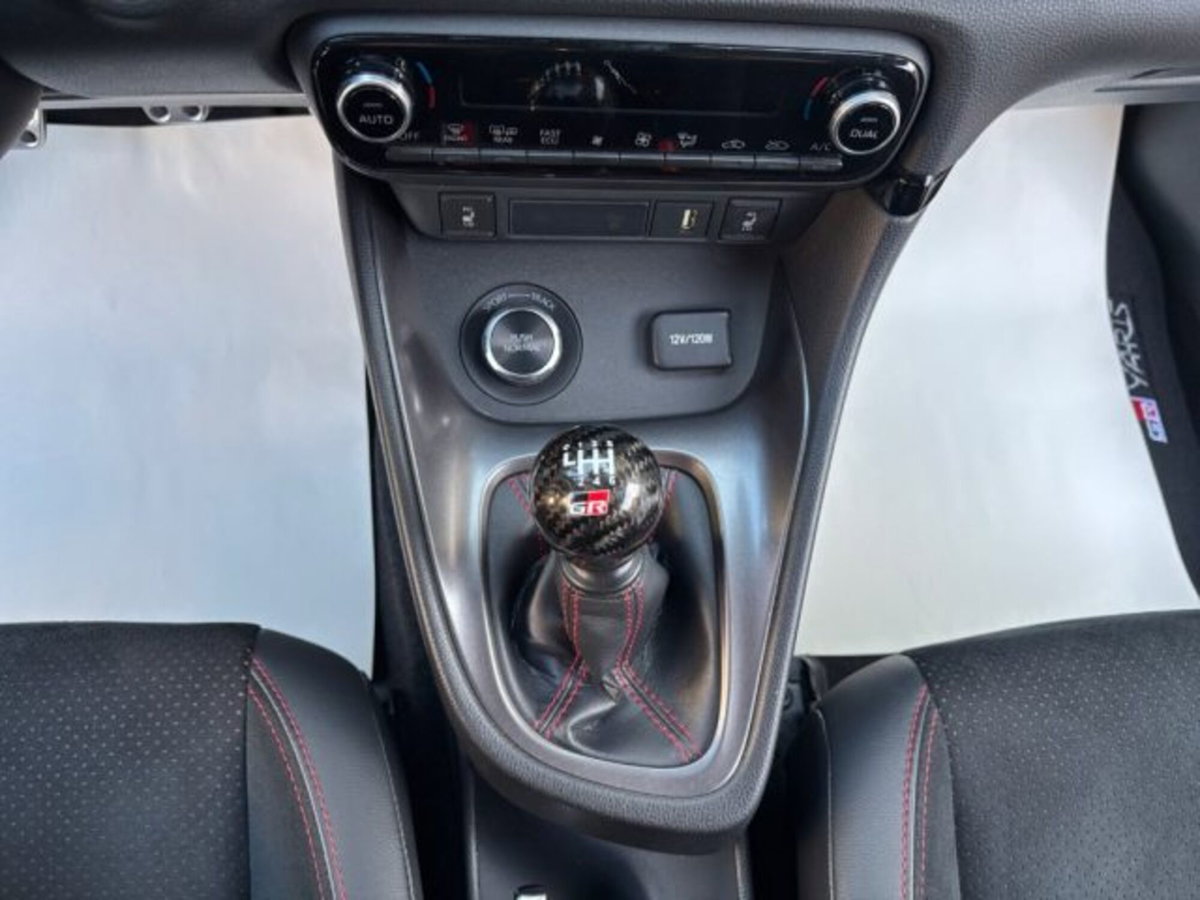 Toyota GR Yaris 1.6 Turbo 3 porte GR Yaris Circuit (12)