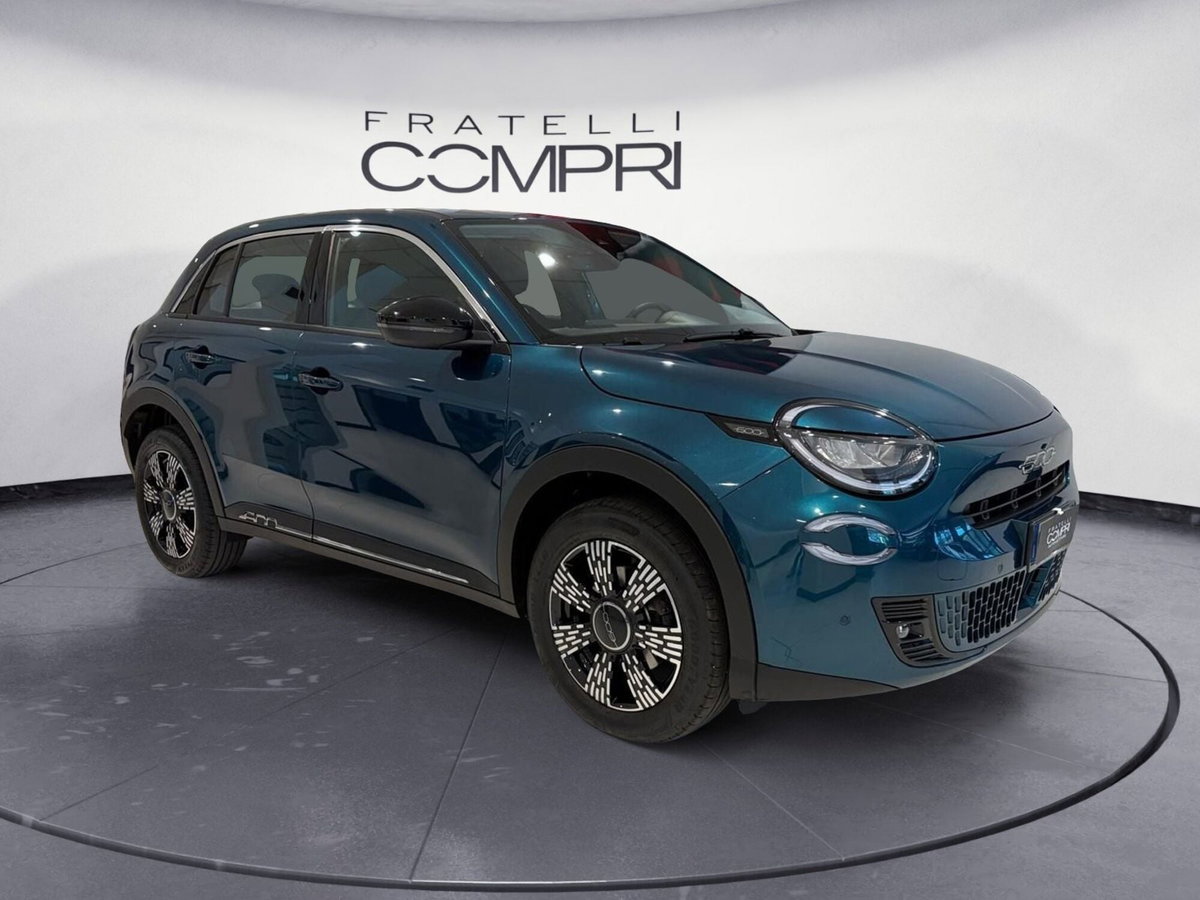 Fiat 600 1.2 hybrid 145cv auto (2)
