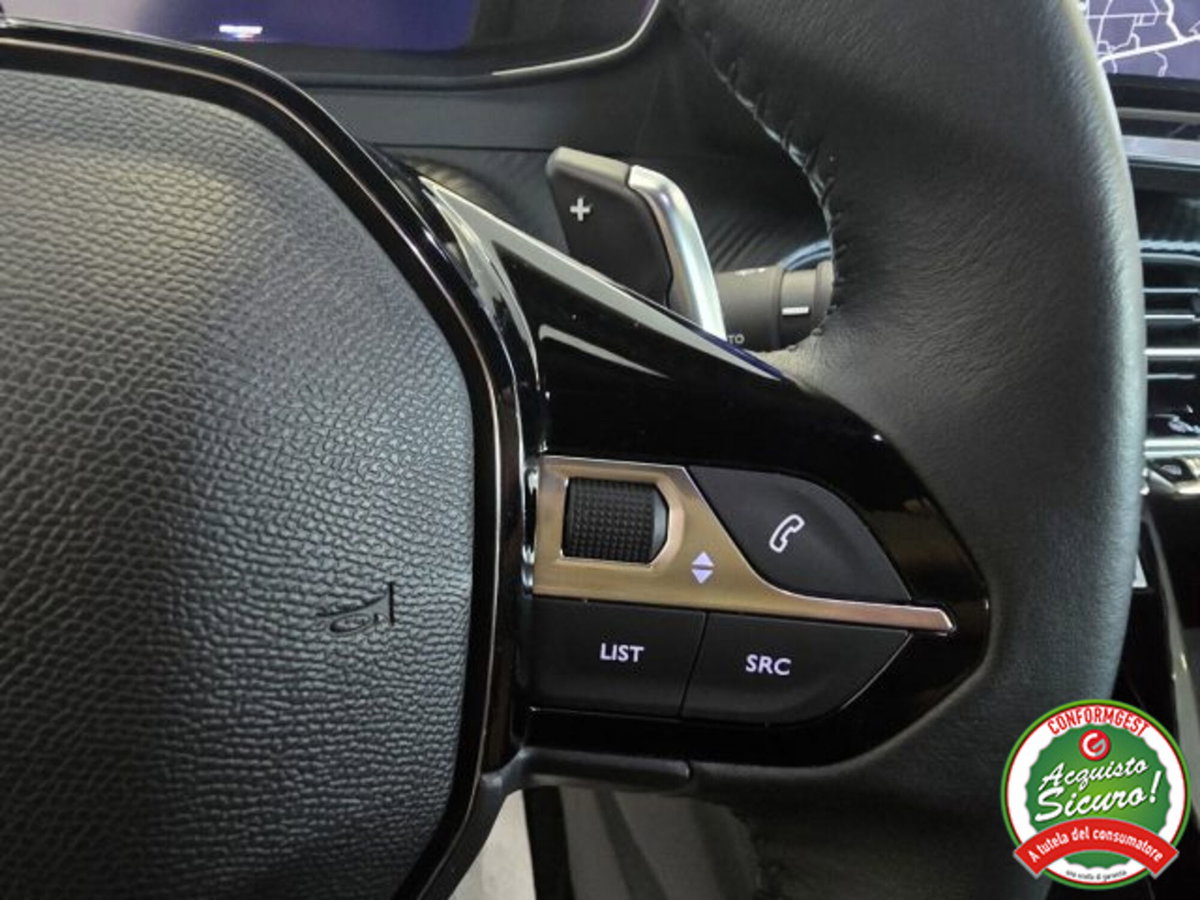 Peugeot 2008 1.2 hybrid Allure 145cv e-dcs6 (12)