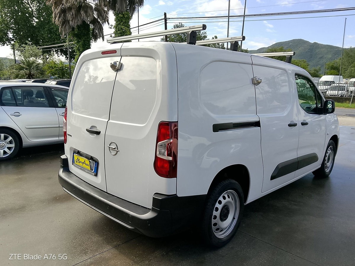 Opel Combo Furgone Cargo 1.5 Diesel 100CV S&S PL-DC 850kg Essentia (3)