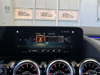 Mercedes-Benz GLA SUV 200 d AMG Line Premium Plus 4matic auto (12)