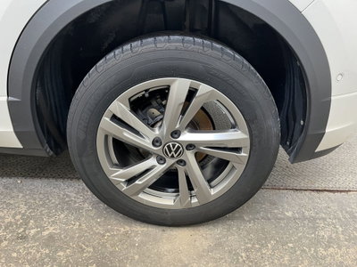 Volkswagen T-Roc 1.5 tsi R-Line dsg (18)