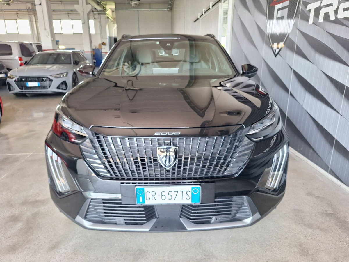 Peugeot 2008 PureTech 130 S&S EAT8 GT Pack (2)