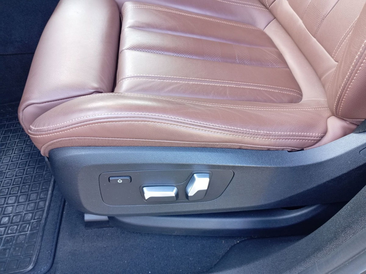 BMW X6 xDrive30d 48V Msport (8)