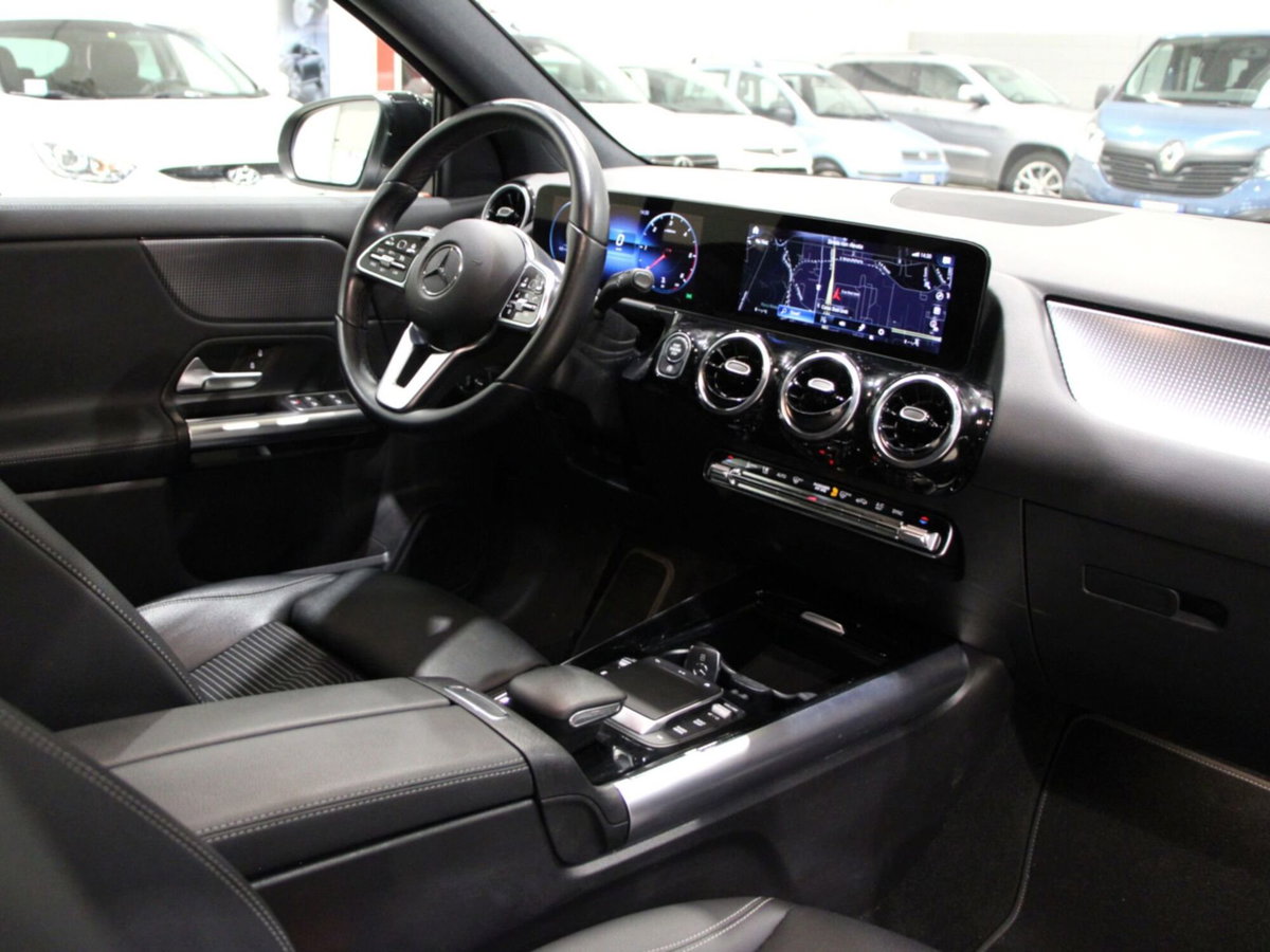 Mercedes-Benz GLA SUV 180 d Automatic Sport Plus (10)