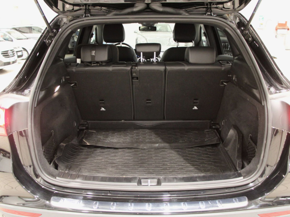 Mercedes-Benz GLA SUV 180 d Automatic Sport Plus (15)