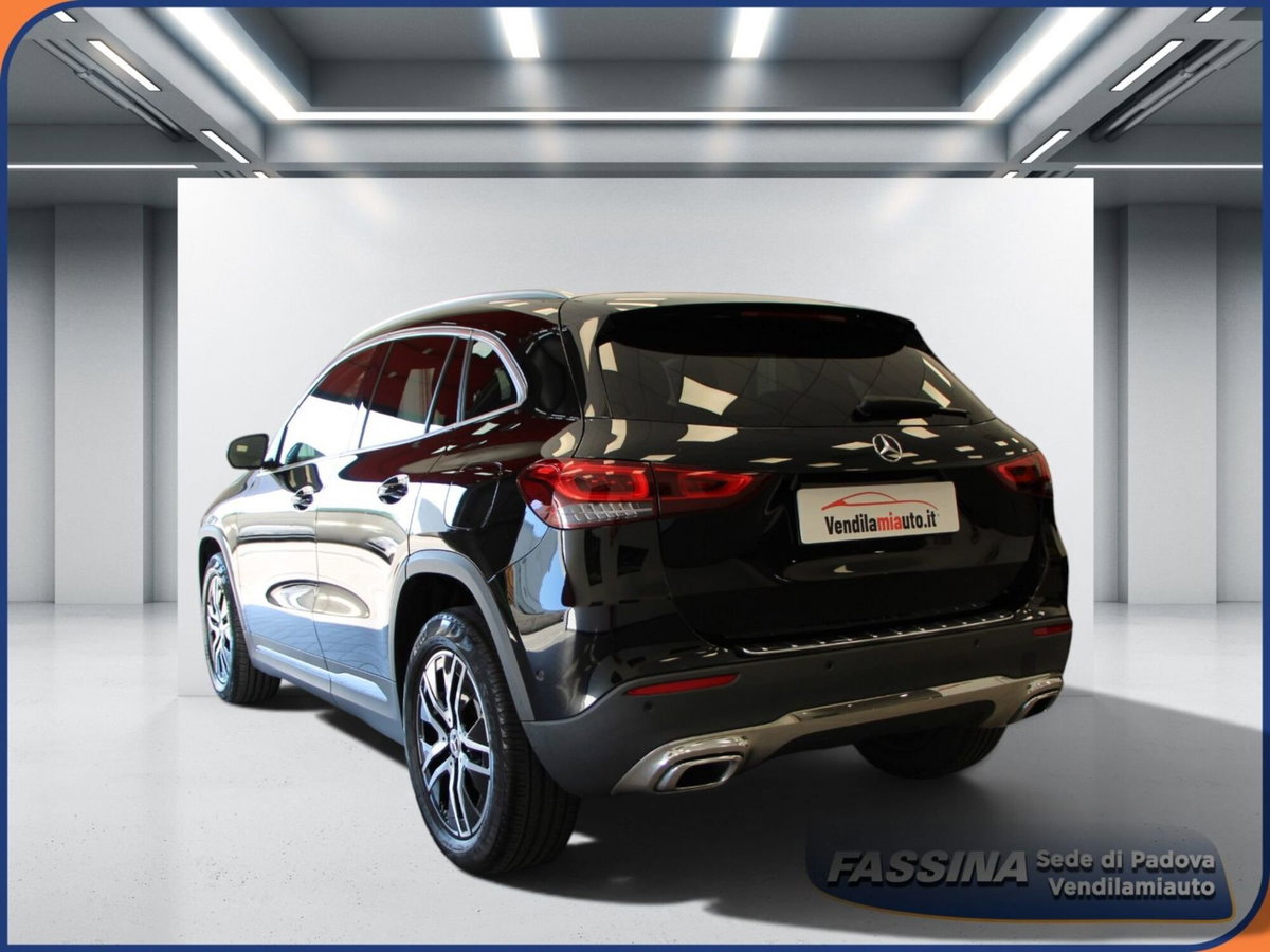 Mercedes-Benz GLA SUV 180 d Automatic Sport Plus (8)