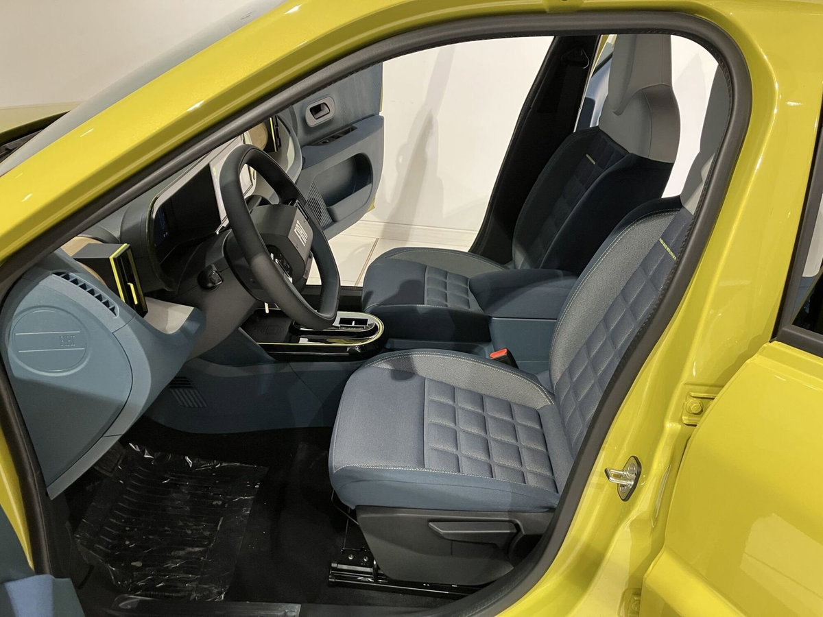 Fiat Grande Panda 1.2 hybrid La Prima 110cv edct (12)
