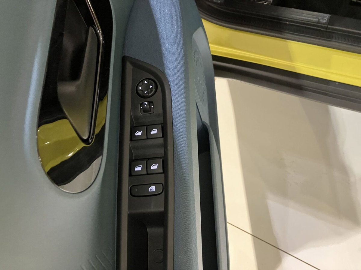 Fiat Grande Panda 1.2 hybrid La Prima 110cv edct (15)
