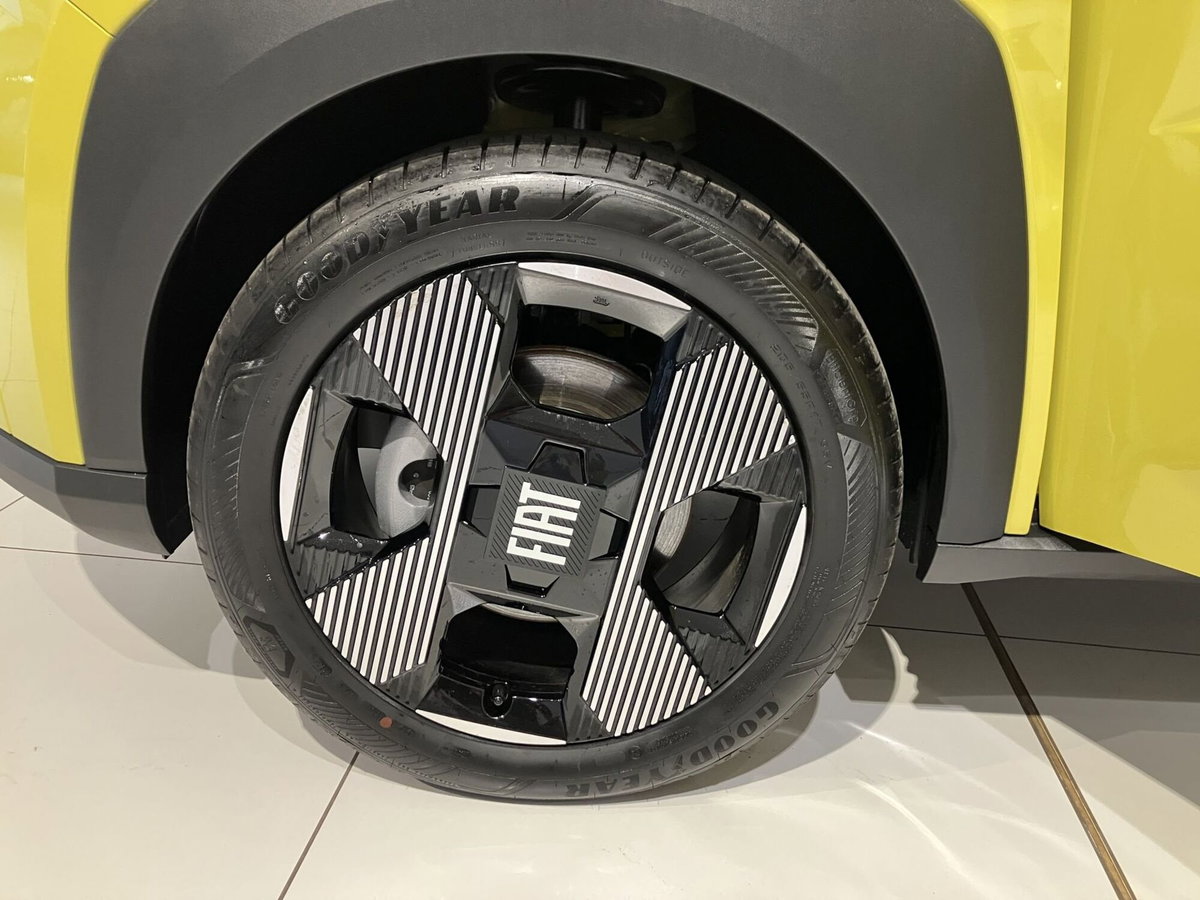 Fiat Grande Panda 1.2 hybrid La Prima 110cv edct (16)