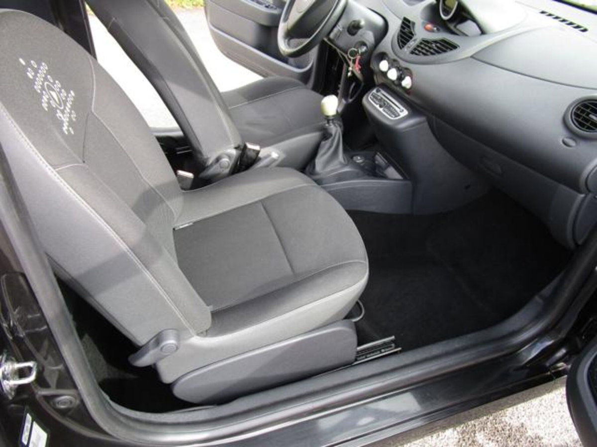 Renault Twingo 1.2 16V LEV Dynamique (9)